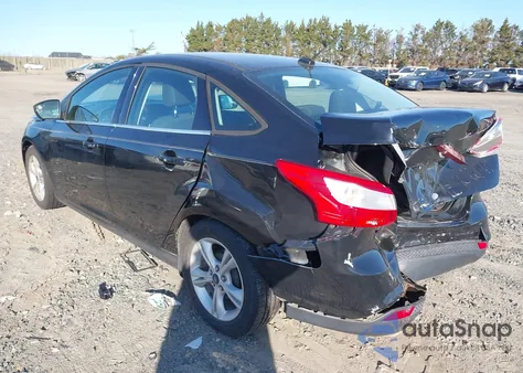 2014 Ford Focus S из США, поврежденный, VIN 1FADP3E25EL221467